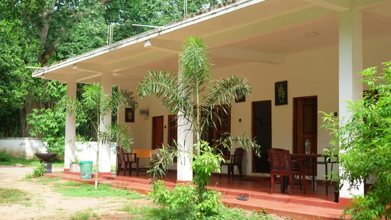 Punkalasa Tourist Lodge Anuradhapura Exterior foto